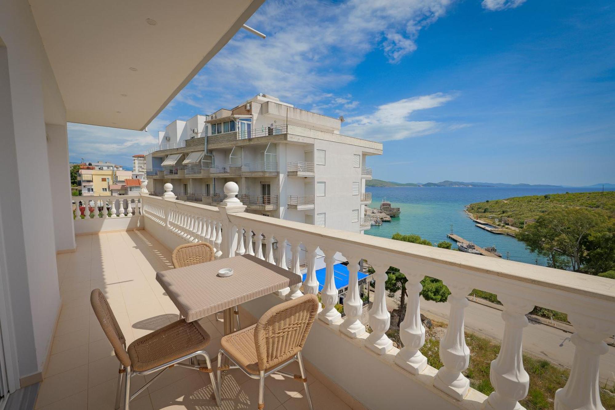 סרנדה Vila Marina Apartments מראה חיצוני תמונה