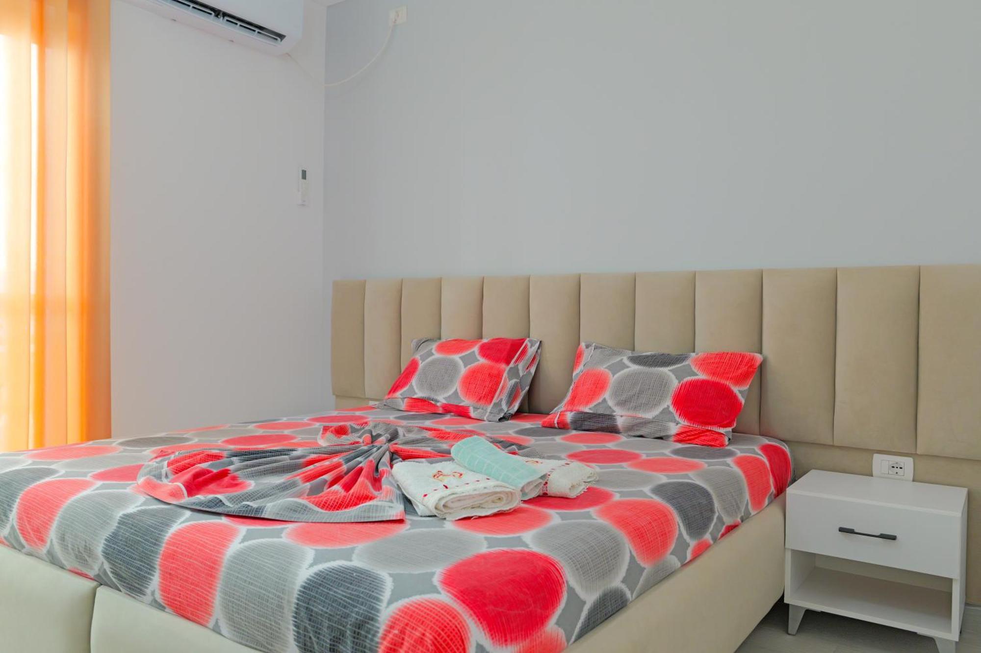סרנדה Vila Marina Apartments מראה חיצוני תמונה