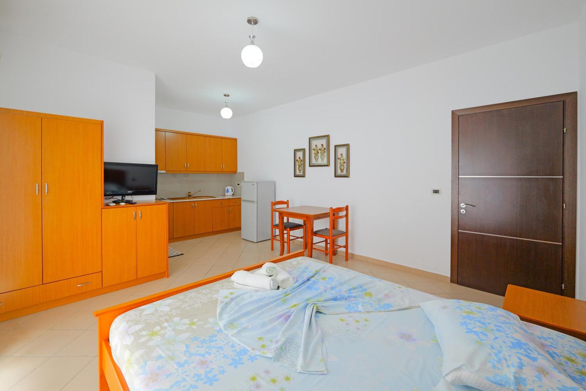 סרנדה Vila Marina Apartments מראה חיצוני תמונה