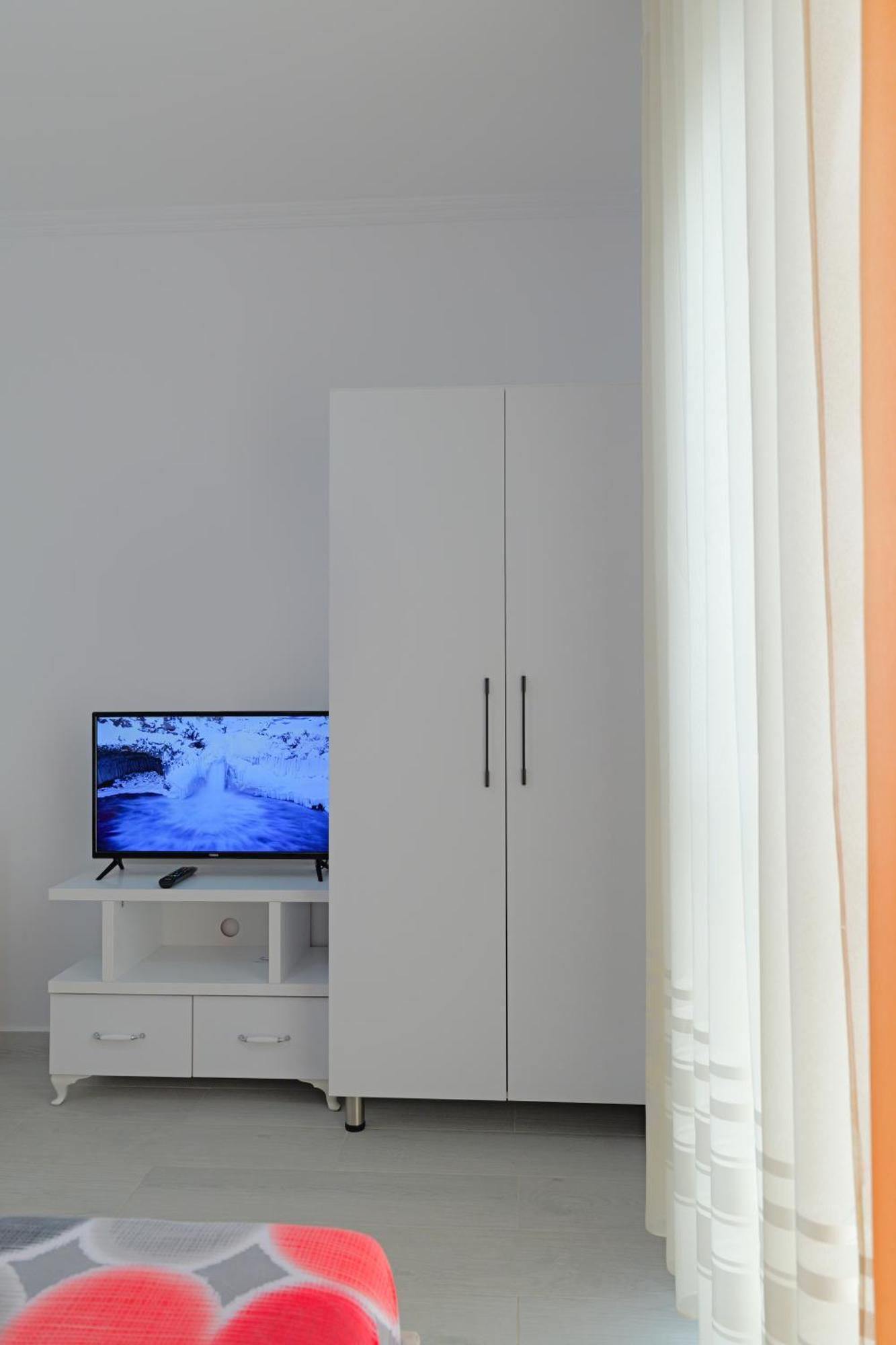 סרנדה Vila Marina Apartments מראה חיצוני תמונה